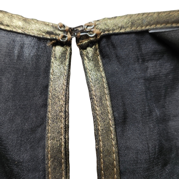 NWT Express Gold Foiled Long Balloon Sleeve Top. Sz. M - Picture 7 of 11